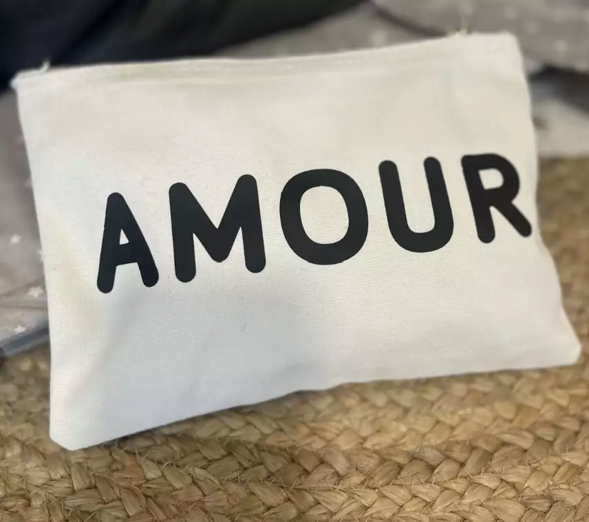 Pochette zippée Amour