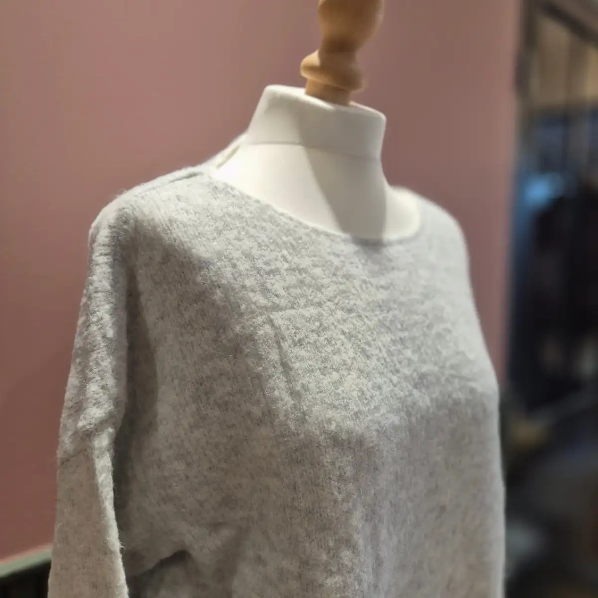 Pull uni basique gris