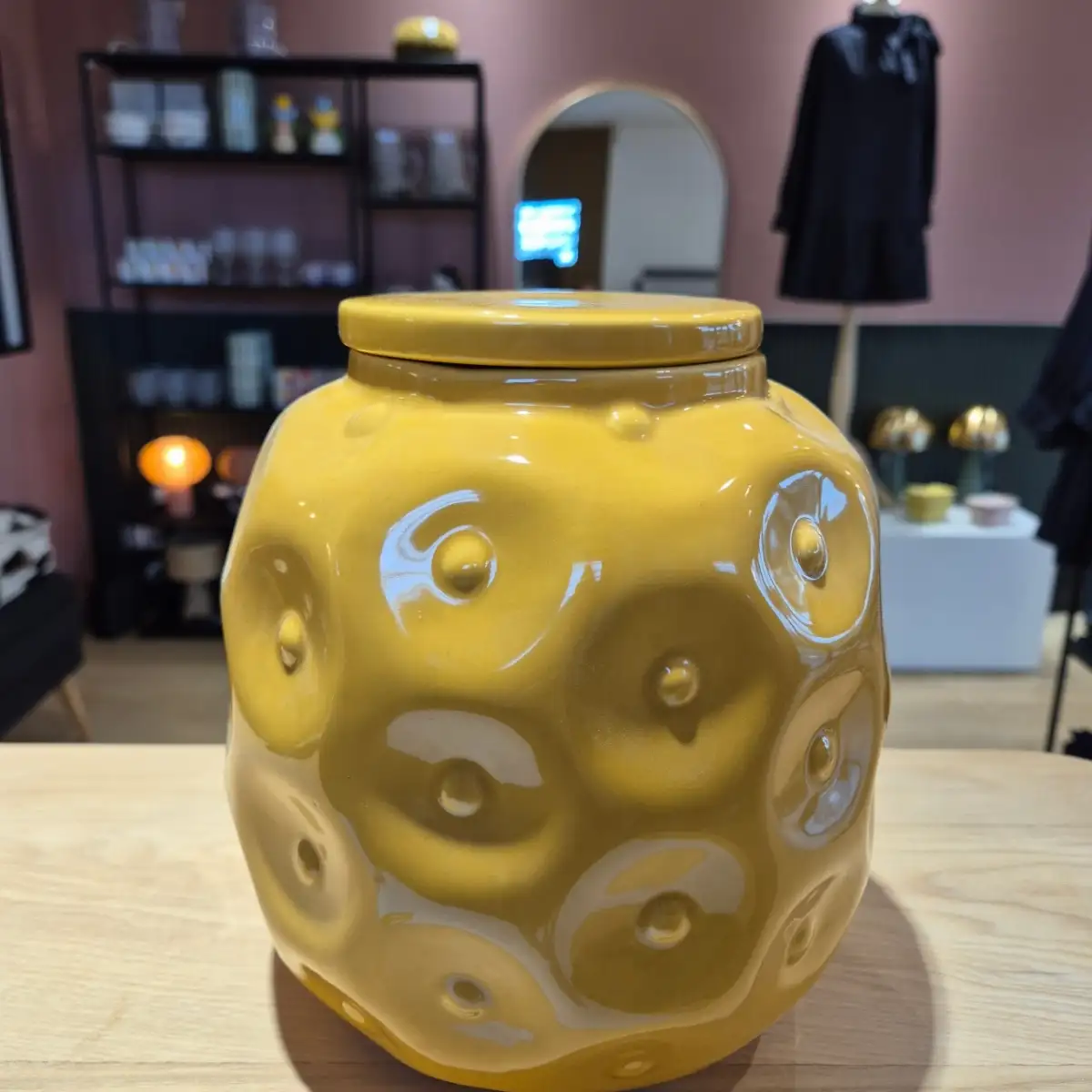 Vase pot jaune