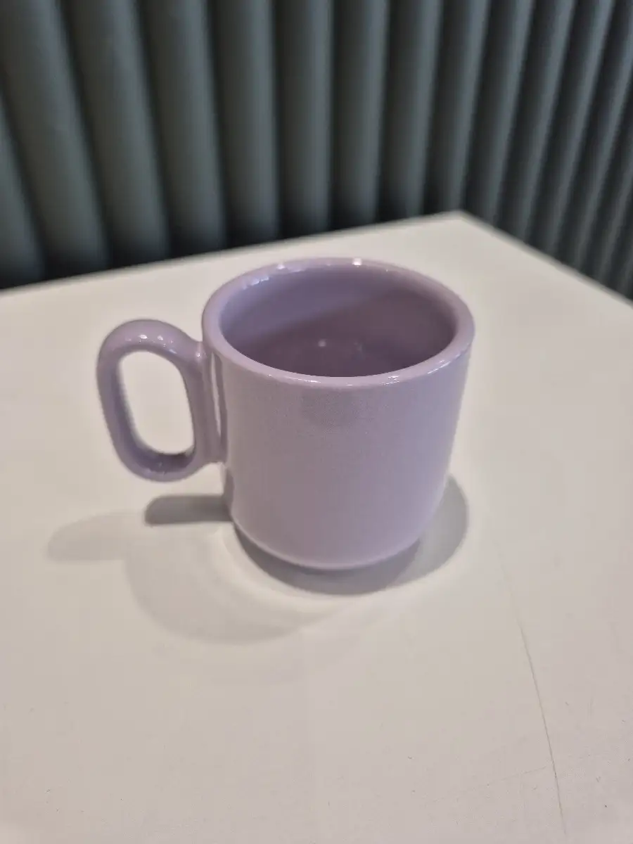 Tasse a café coloris lilas